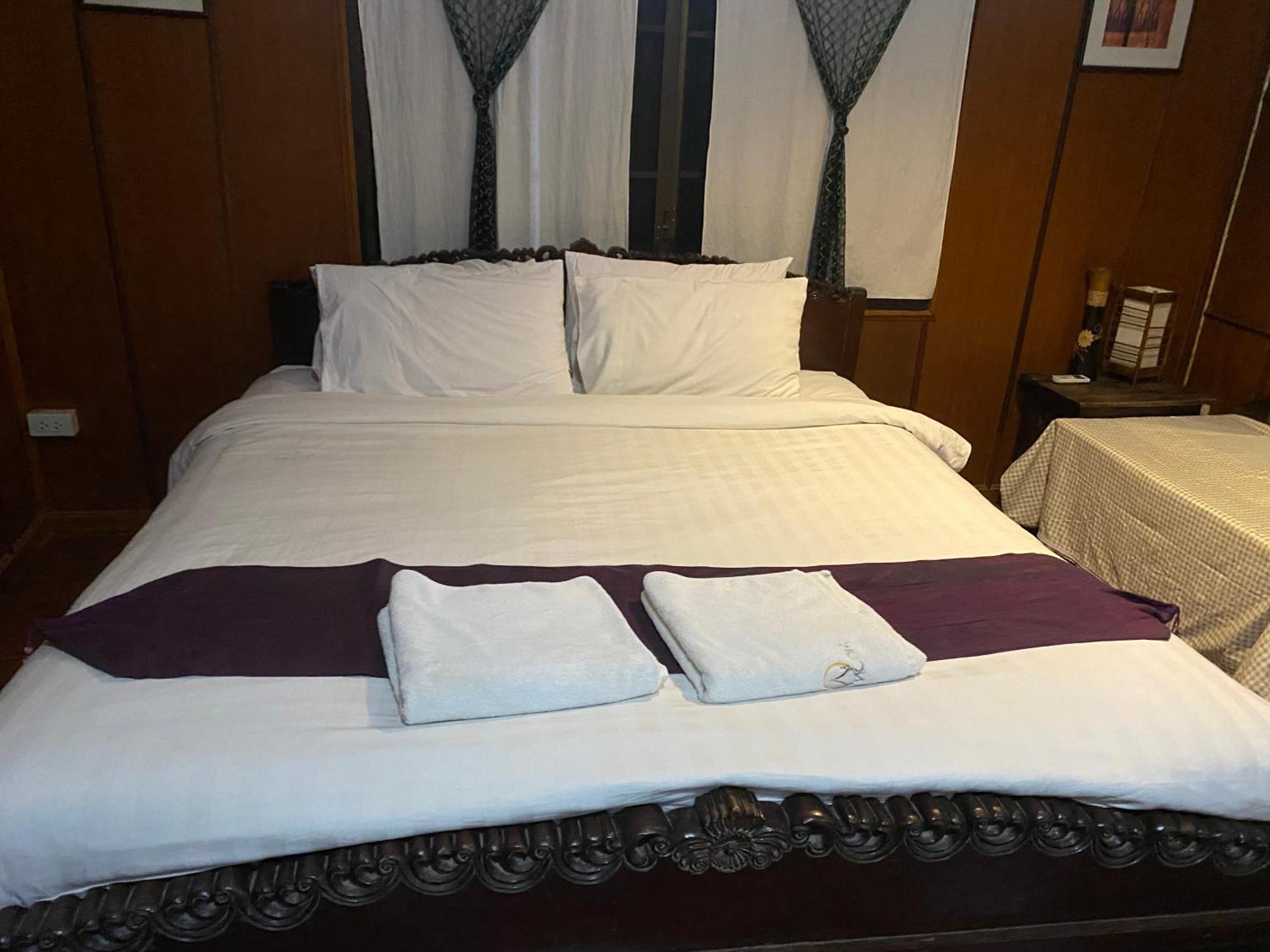Nearthepark Boutique House Hostel Chiang Mai Buitenkant foto